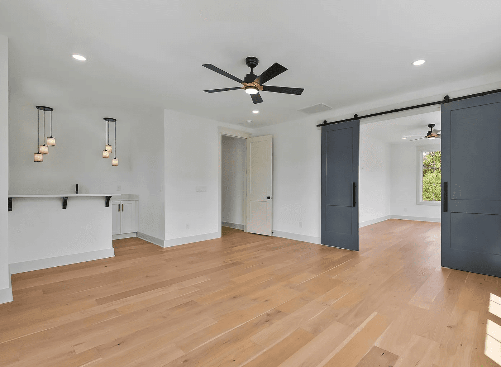 Green Hills - View 11